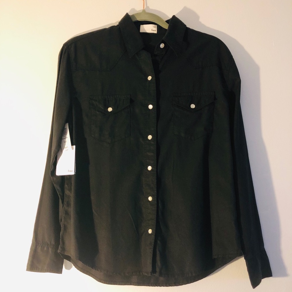 Xs black button down shirt from Aritzia